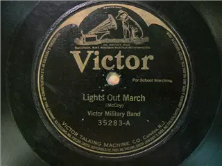 small_victor 35283 a.webp